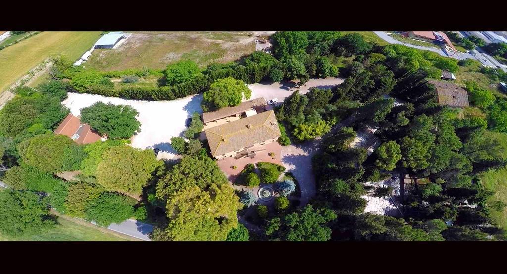 Hotel Il Boschetto Tolentino Exterior photo